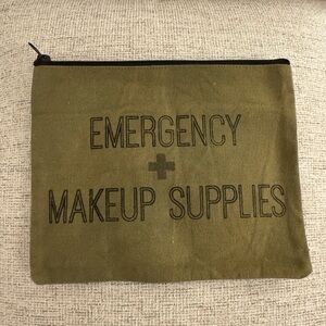 CREATIVE CO-OP Makeup Bag (Army Green)
